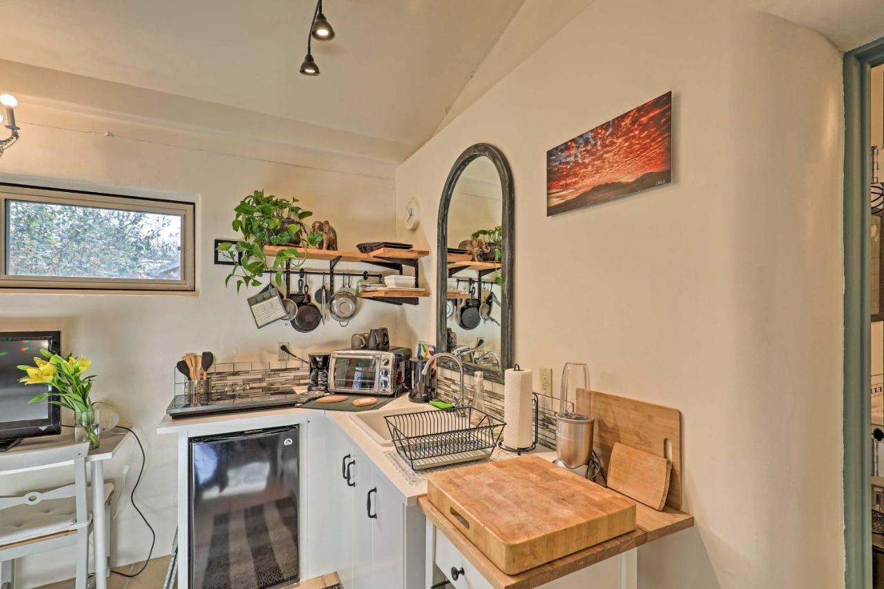 Casa Paloma 1 - Artsy Studio With Hot Tub Access! Patagonia エクステリア 写真